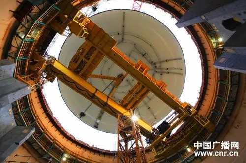 中广核广东太平岭核电1号机组完成穹顶吊装